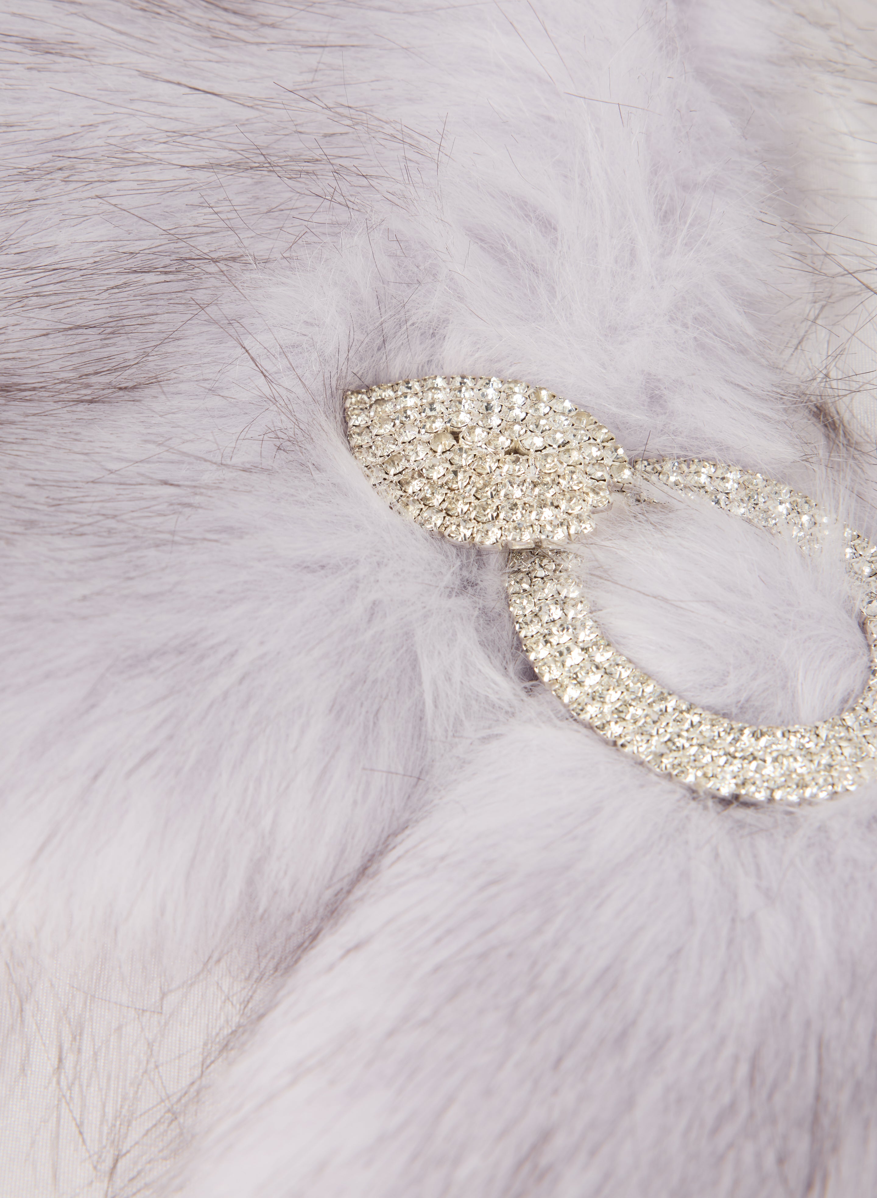 新品タグ付きchesty Fur Stole b037b359d1537a0d77f289e150b4bc