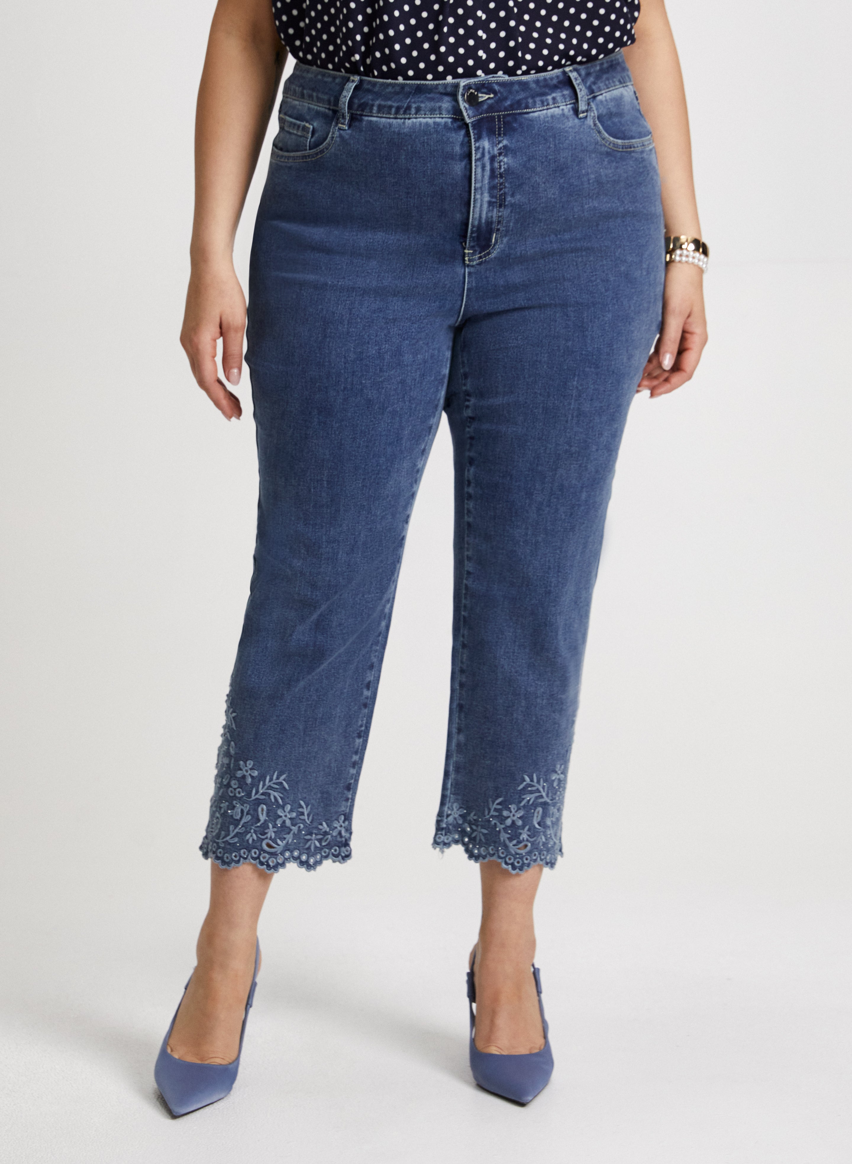 Scalloped Hem Denim Capris