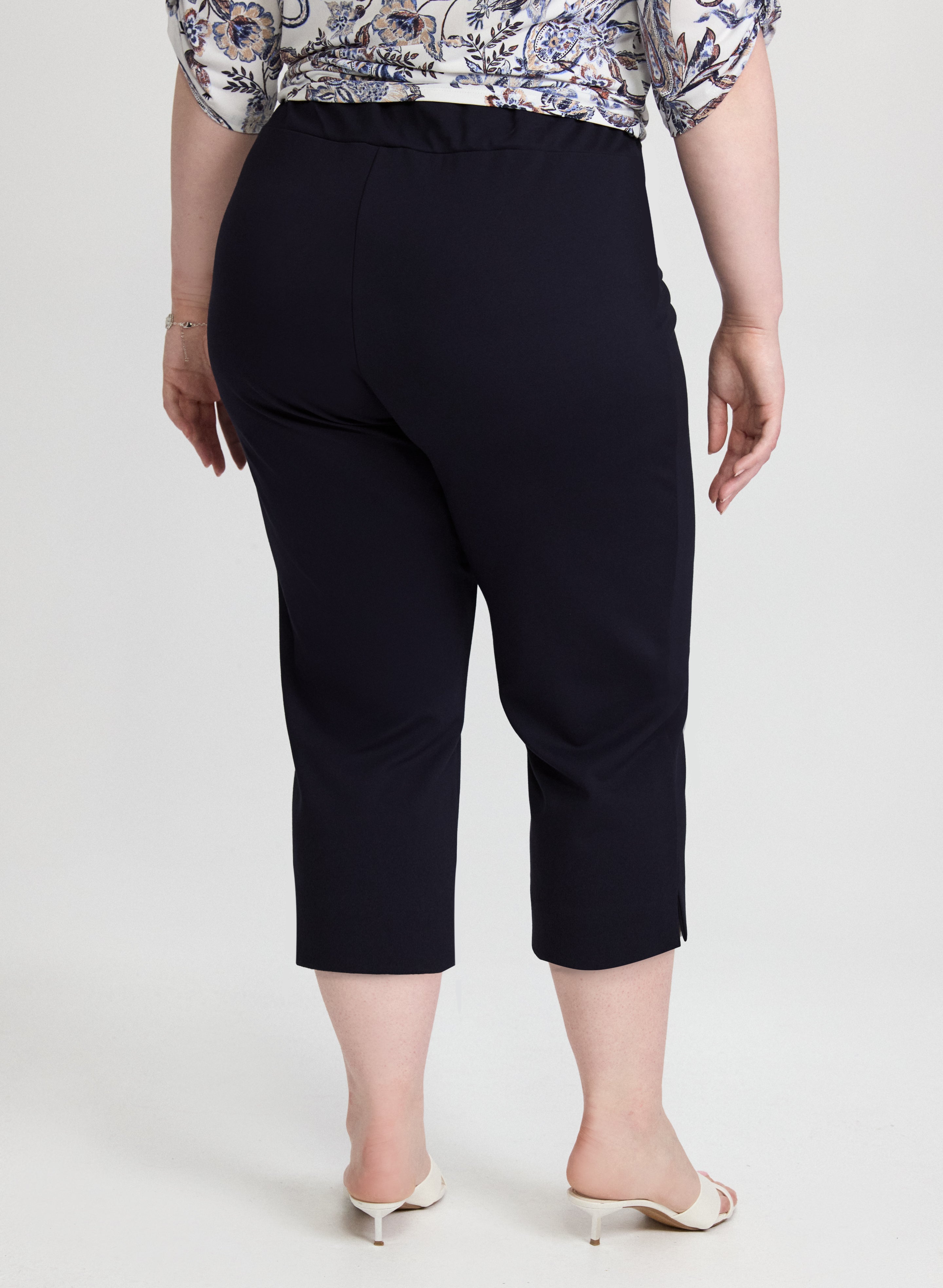Raphaela by Brax Laura New Capri Super Light Cotton Pantalon, 28 Bleu poudré, 27W / 30L Femmes