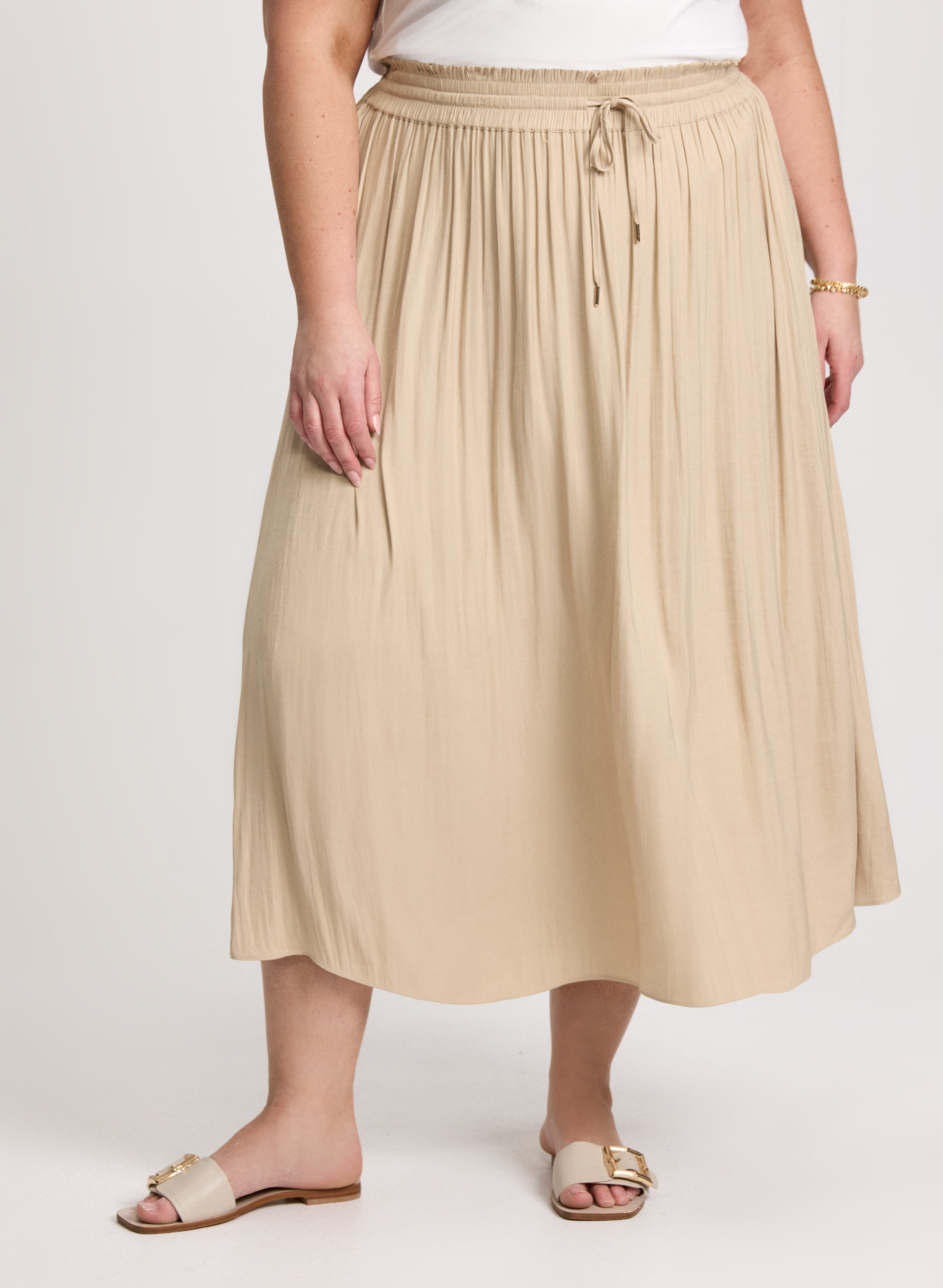 Laura Plus Women s Polyester Smocked Waist Satin Maxi Skirt in Desert Tan Size 18