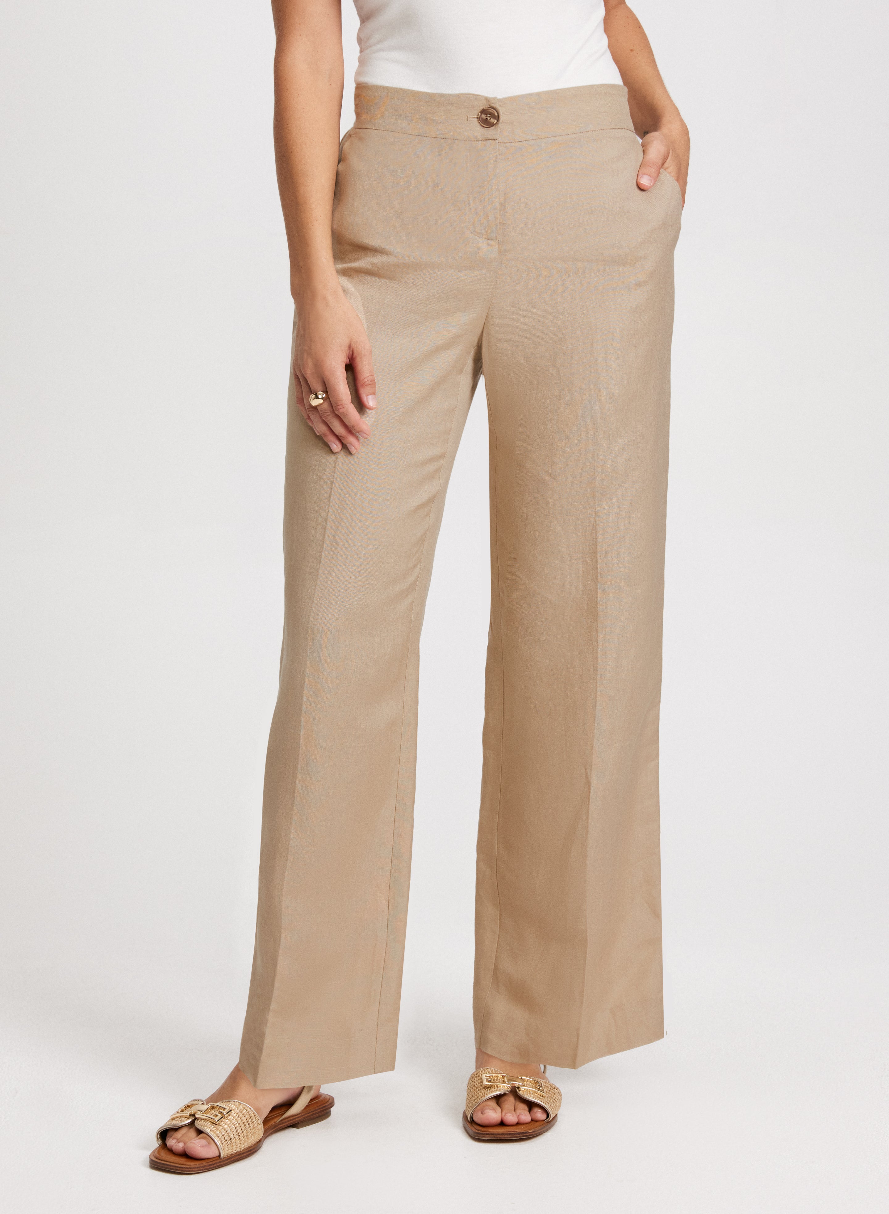 Modern Fit Linen-Blend Pants