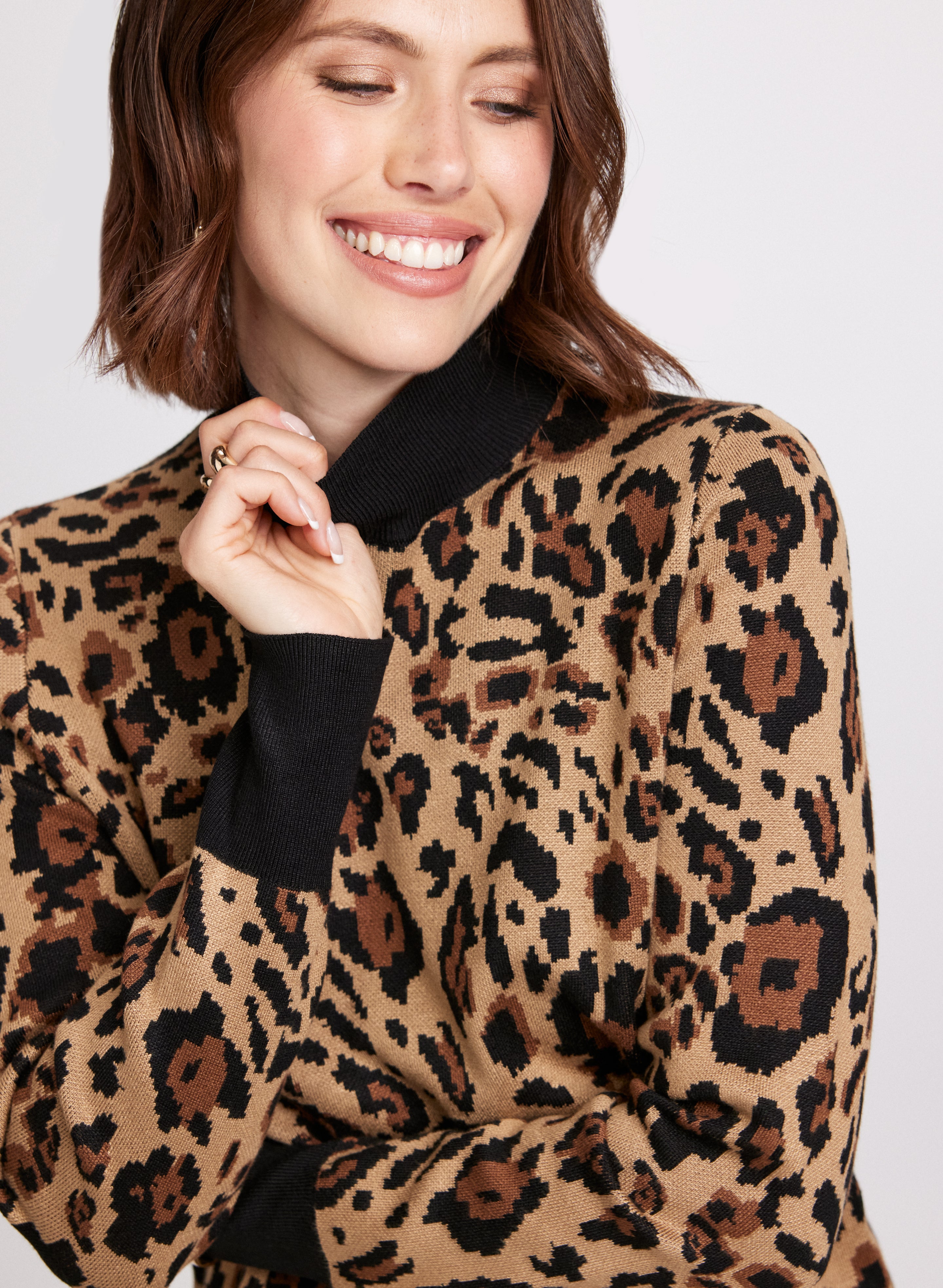 Cheetah print mock neck hotsell