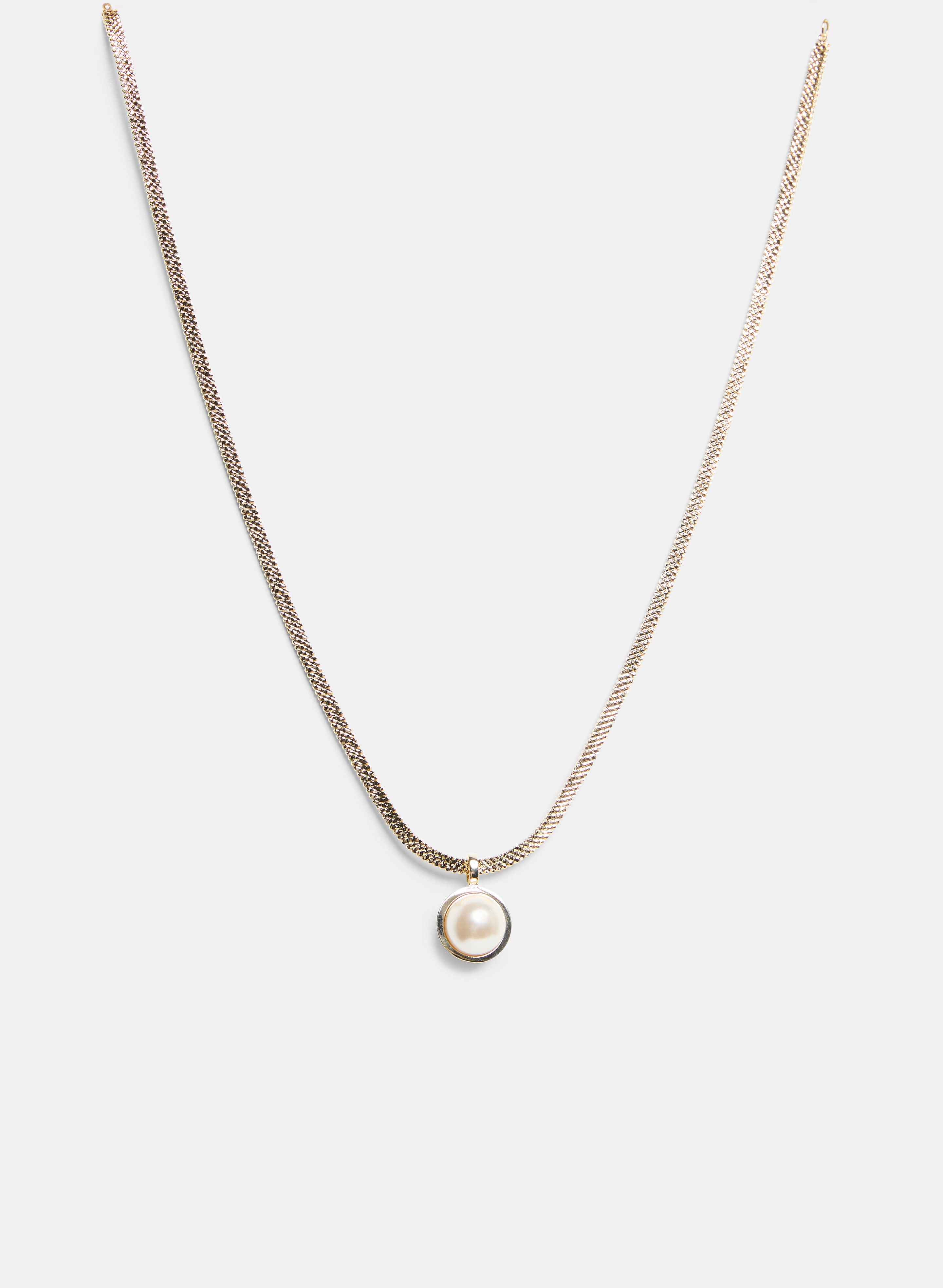 Pearl Pendant Necklace