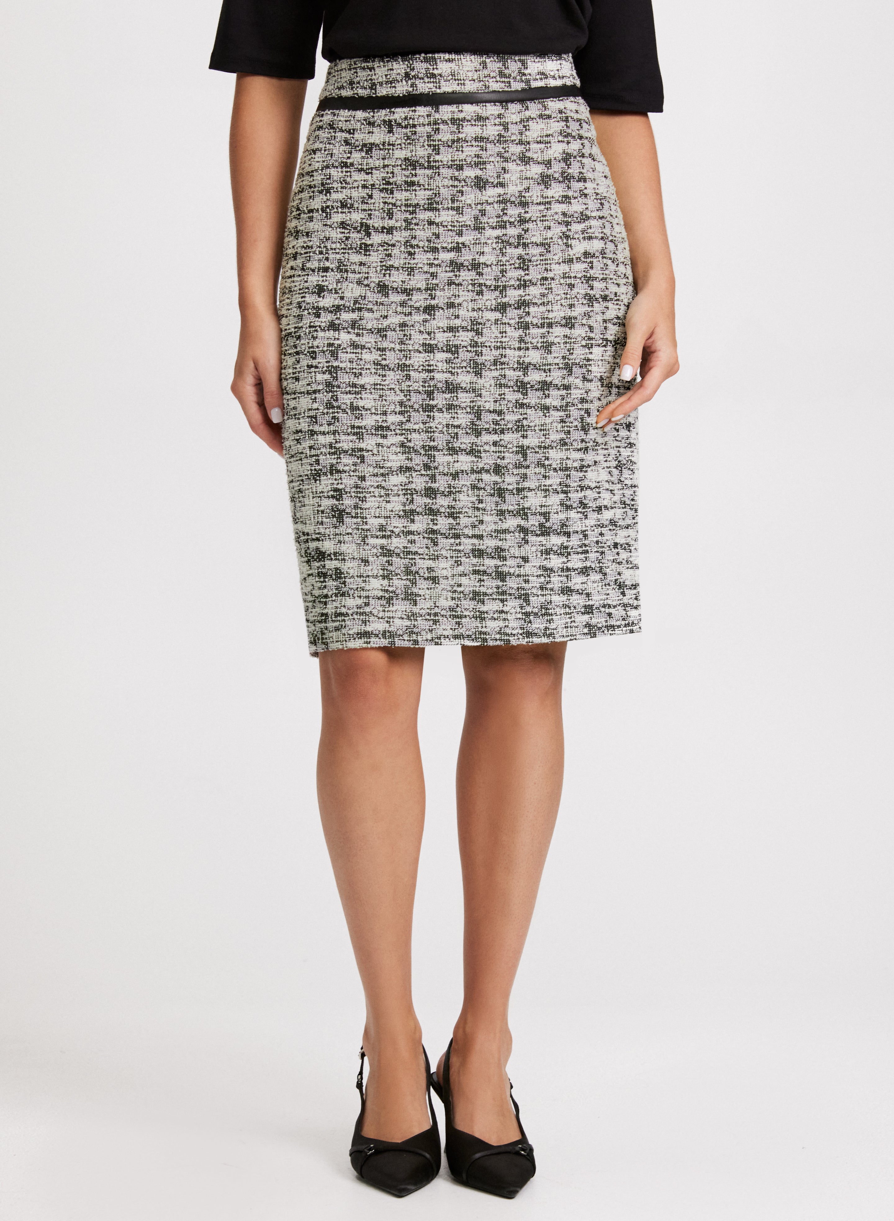 Quarter pencil skirt hotsell