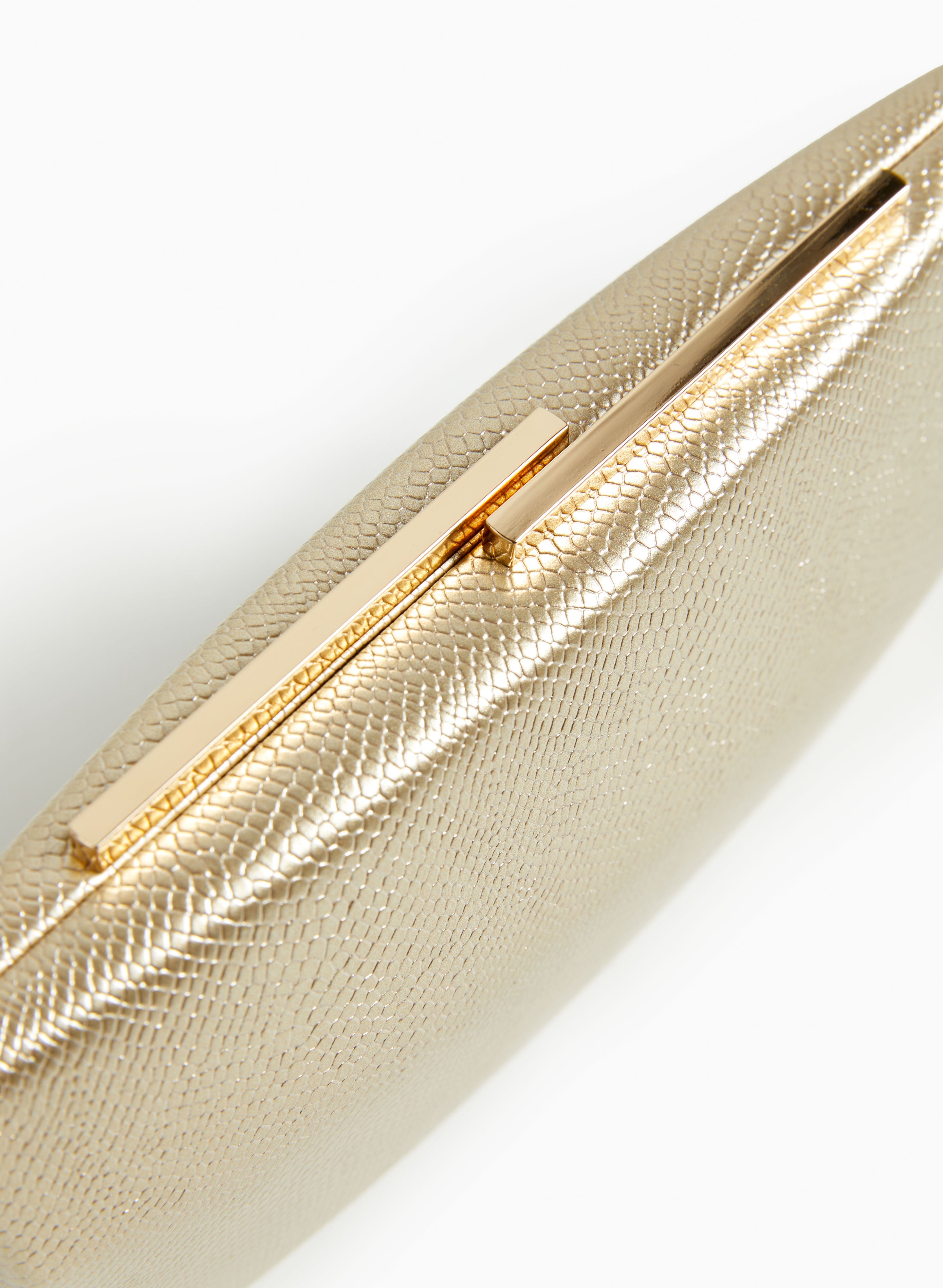 Laura Women s Shimmering Evening Clutch in Gold Size 0