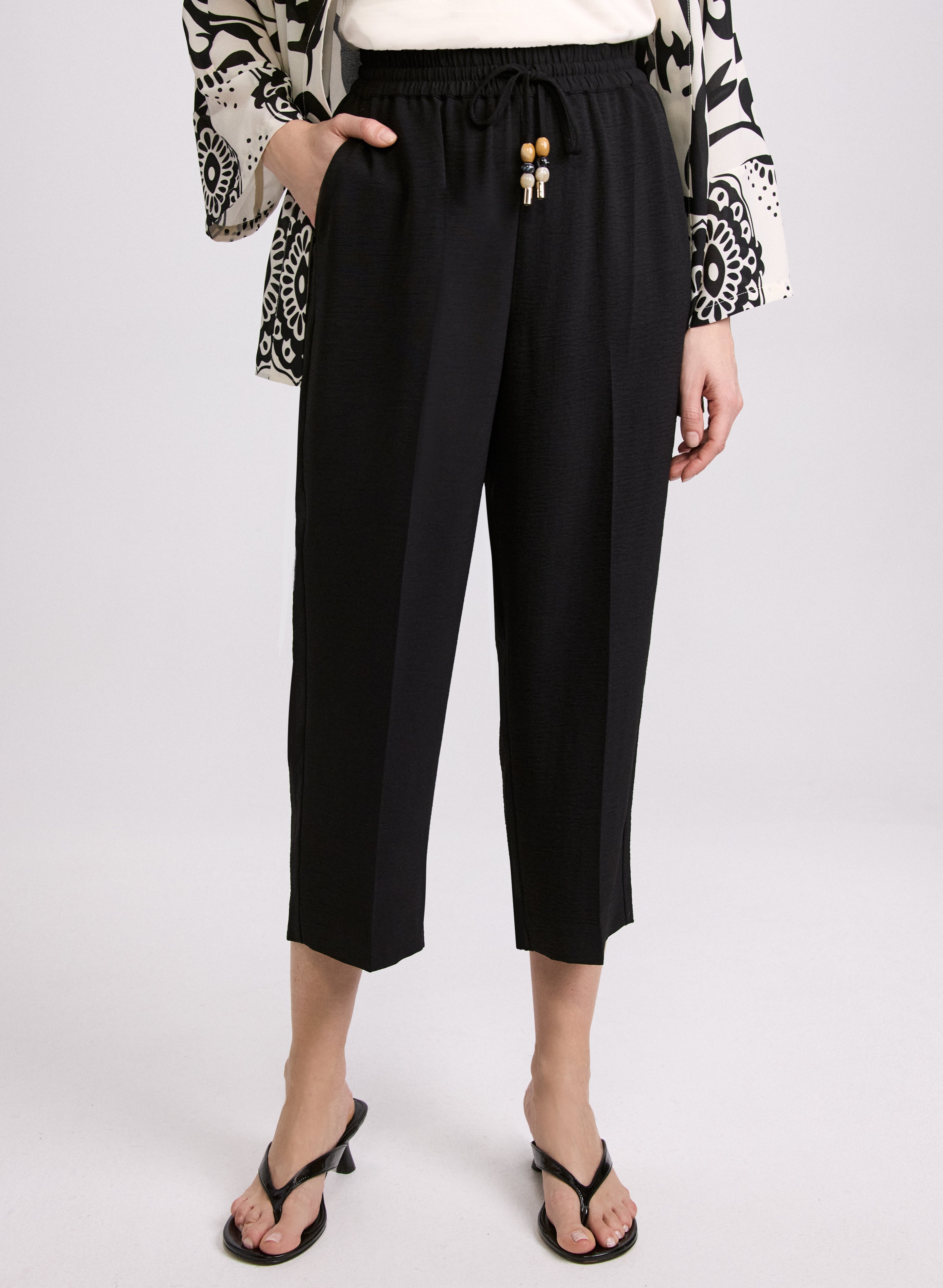 【COYSEIO】 DOUBLE CAPRI PANTS BLACK Coyseio Double Capri Pants - Black | International Store