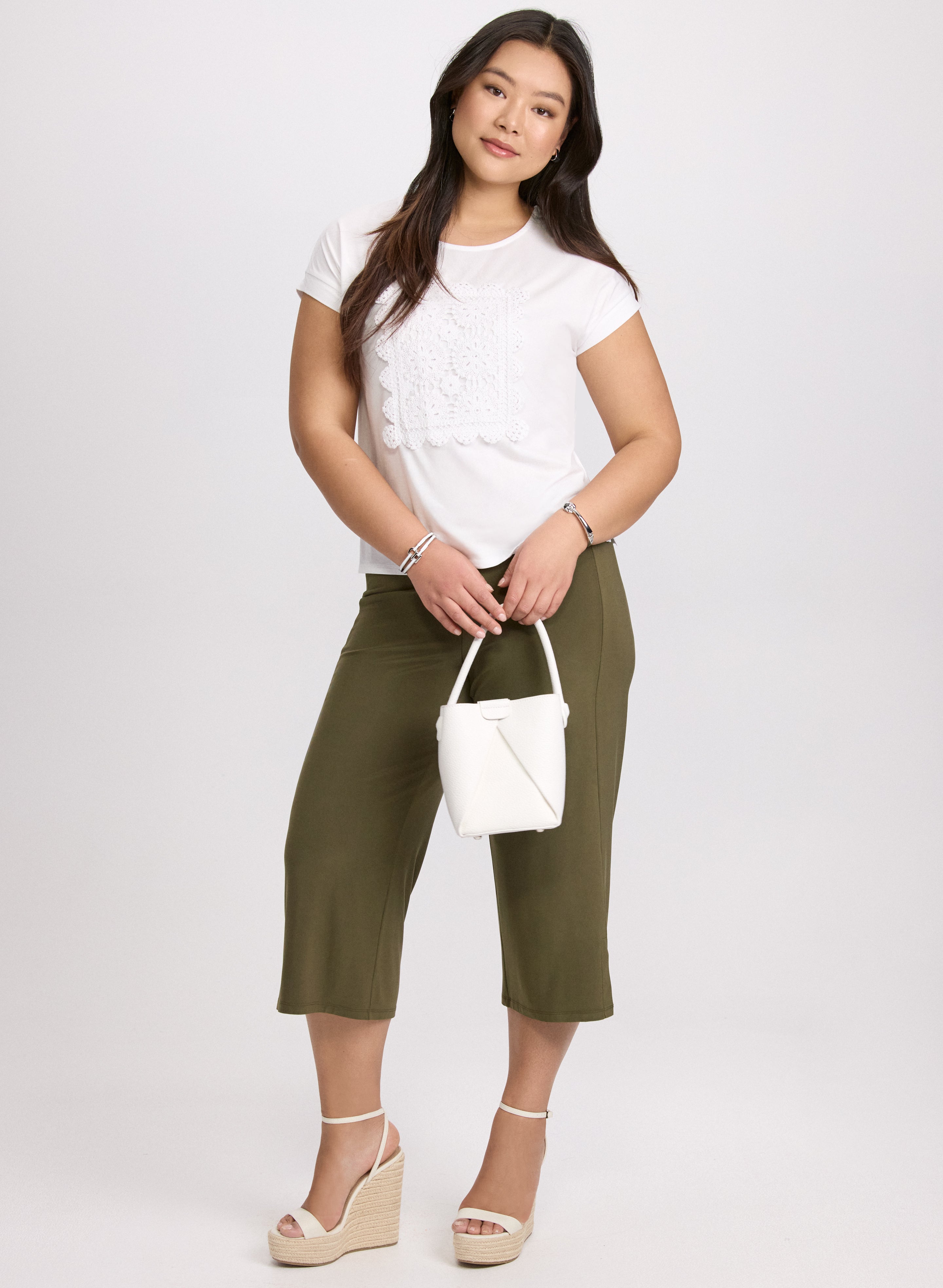 Side Slit Pull-On Capris