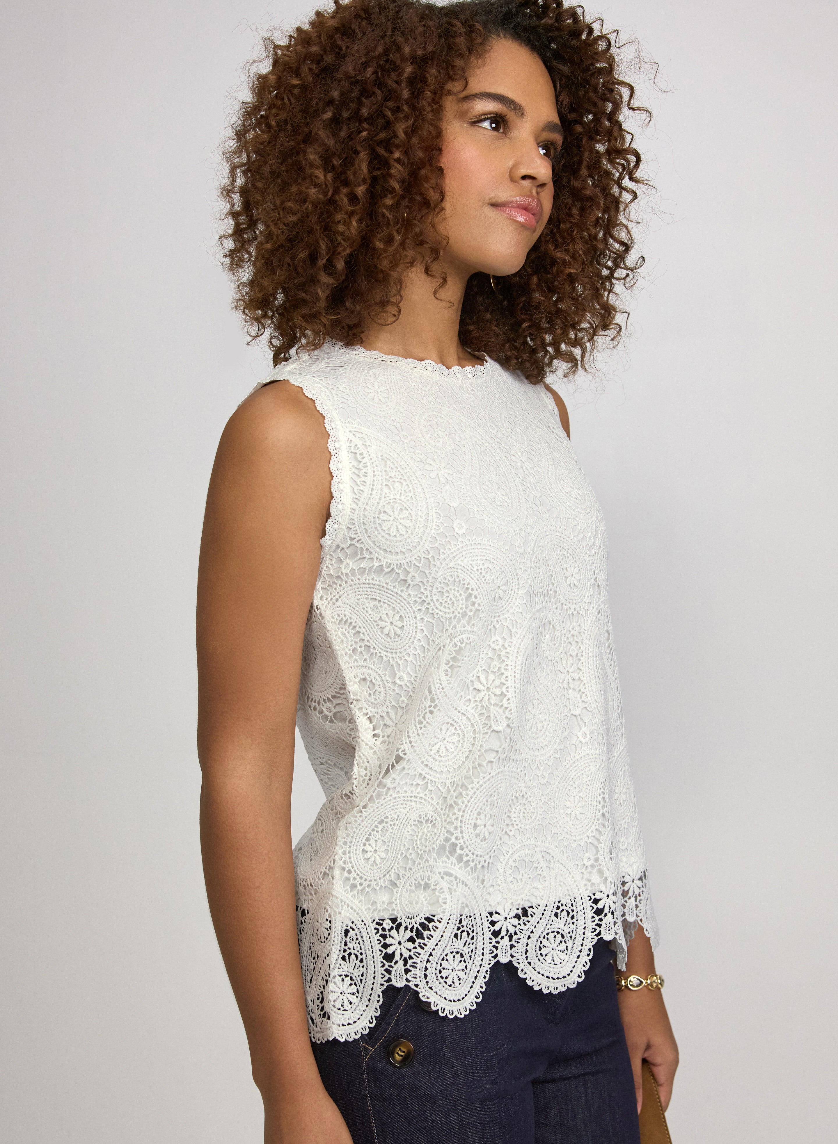 Sleeveless Lace Top