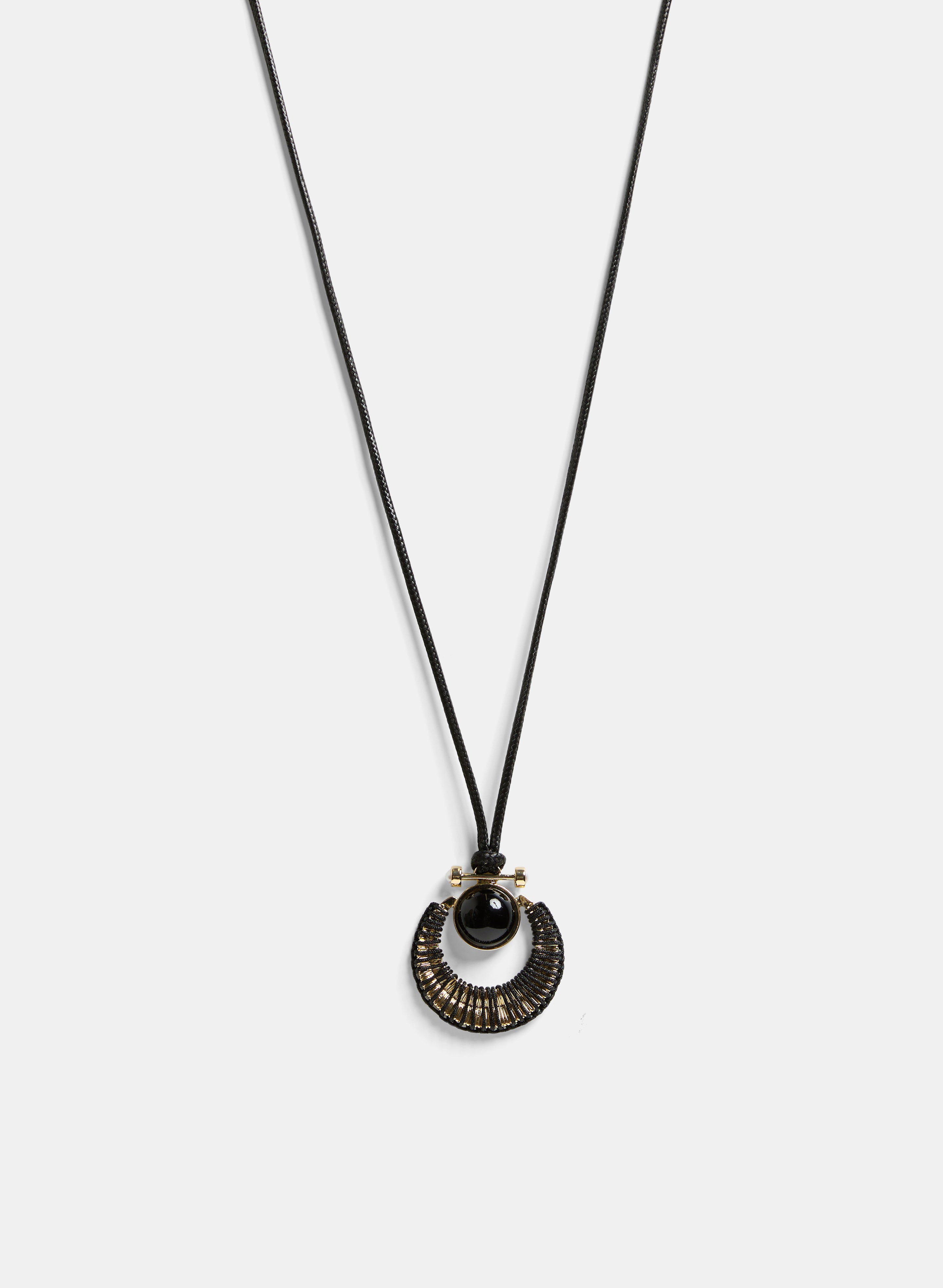 Circle Pendant Necklace