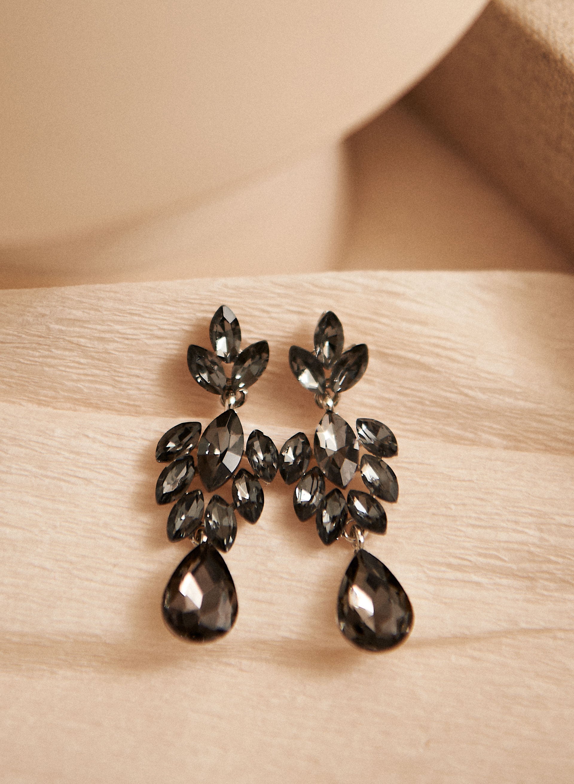 Black drop earrings australia sales