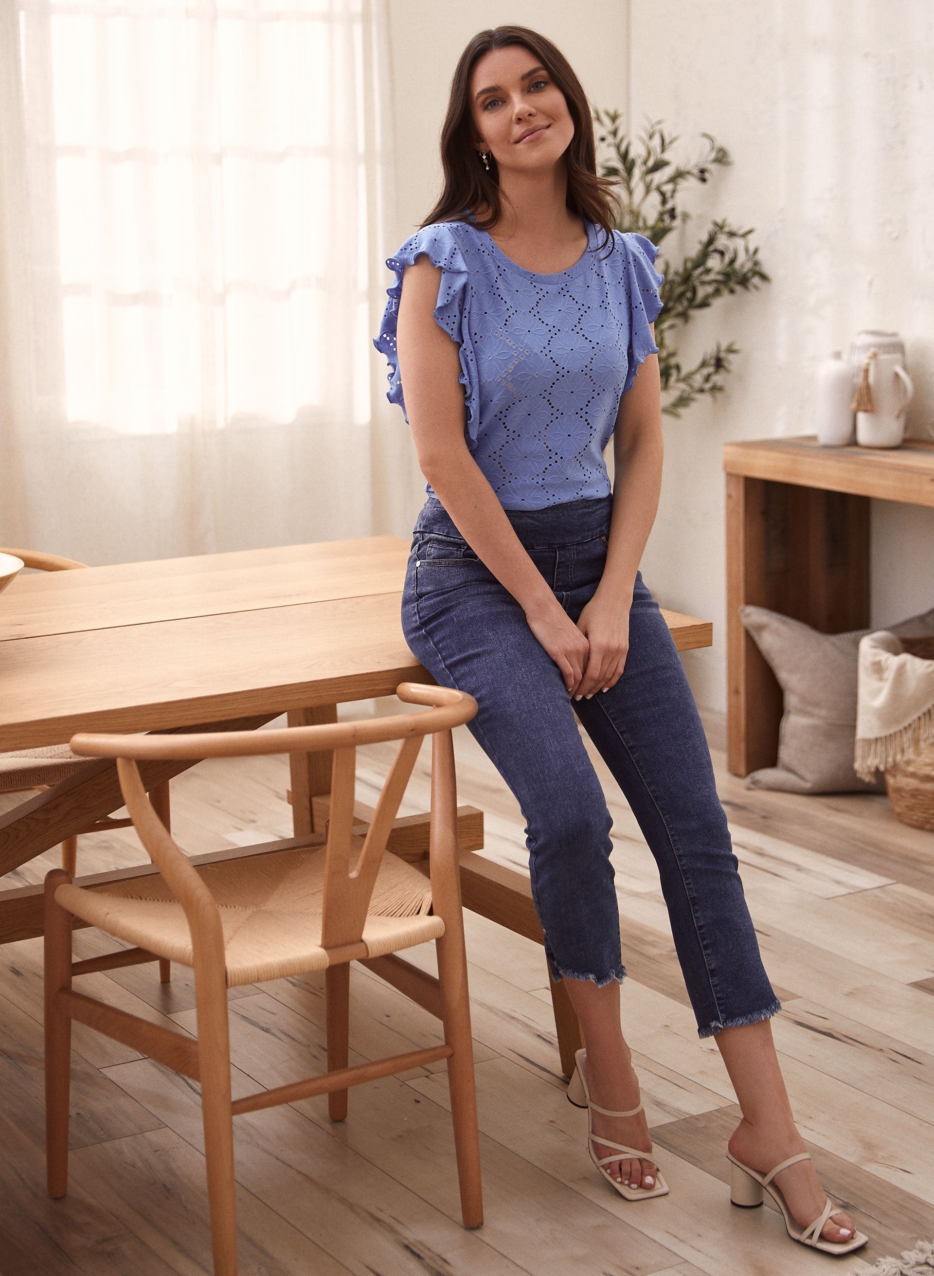 Light blue jean capris hot sale