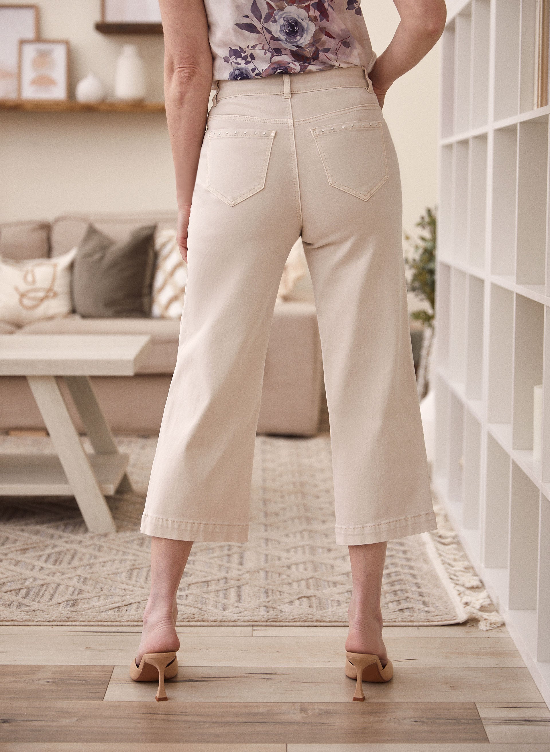 Wide leg capris on sale