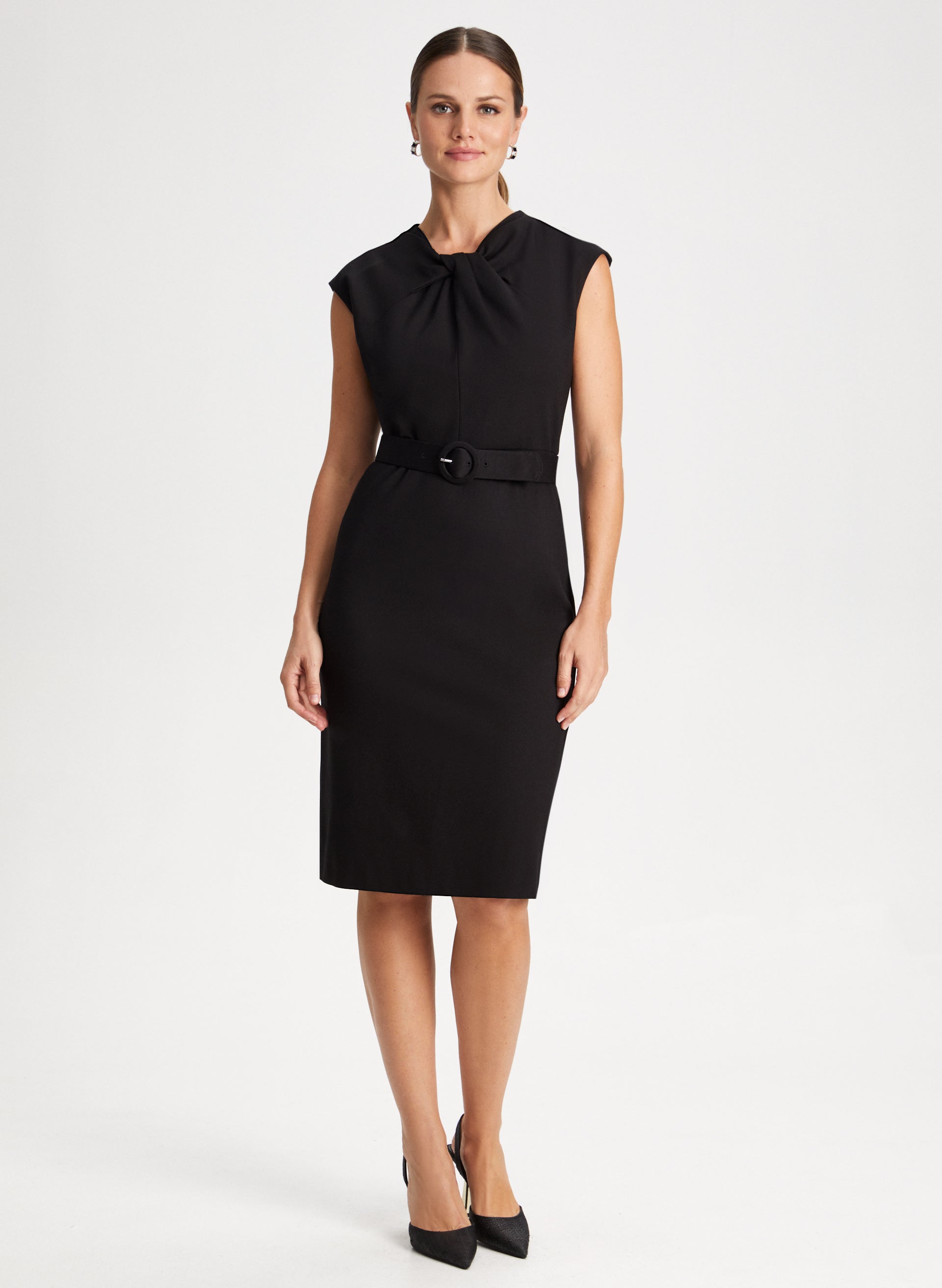 Black sleeveless sheath dress hotsell