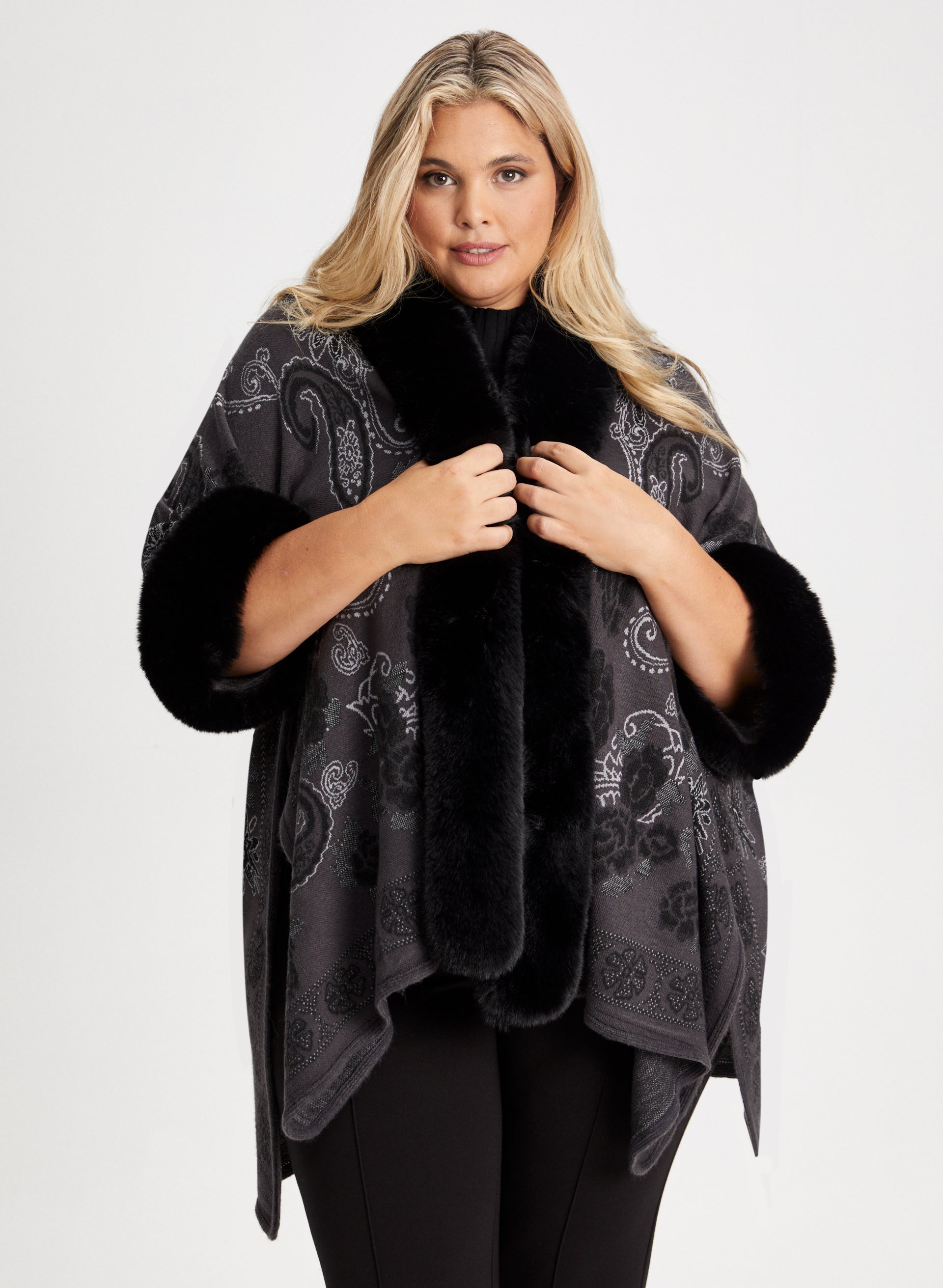 Faux Fur Trim Knitted Poncho – The Alley Online