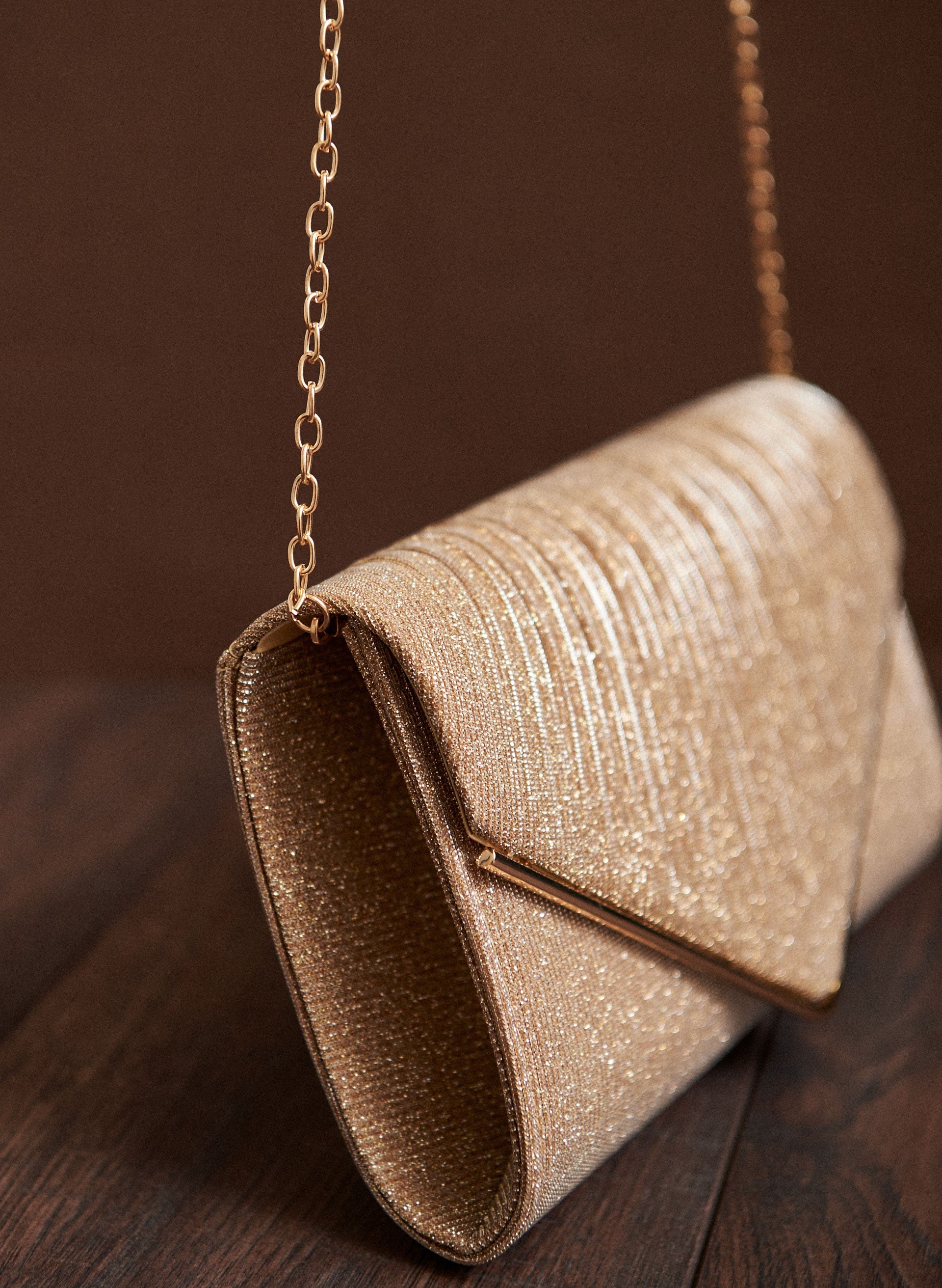 Gold shimmer clutch 2025