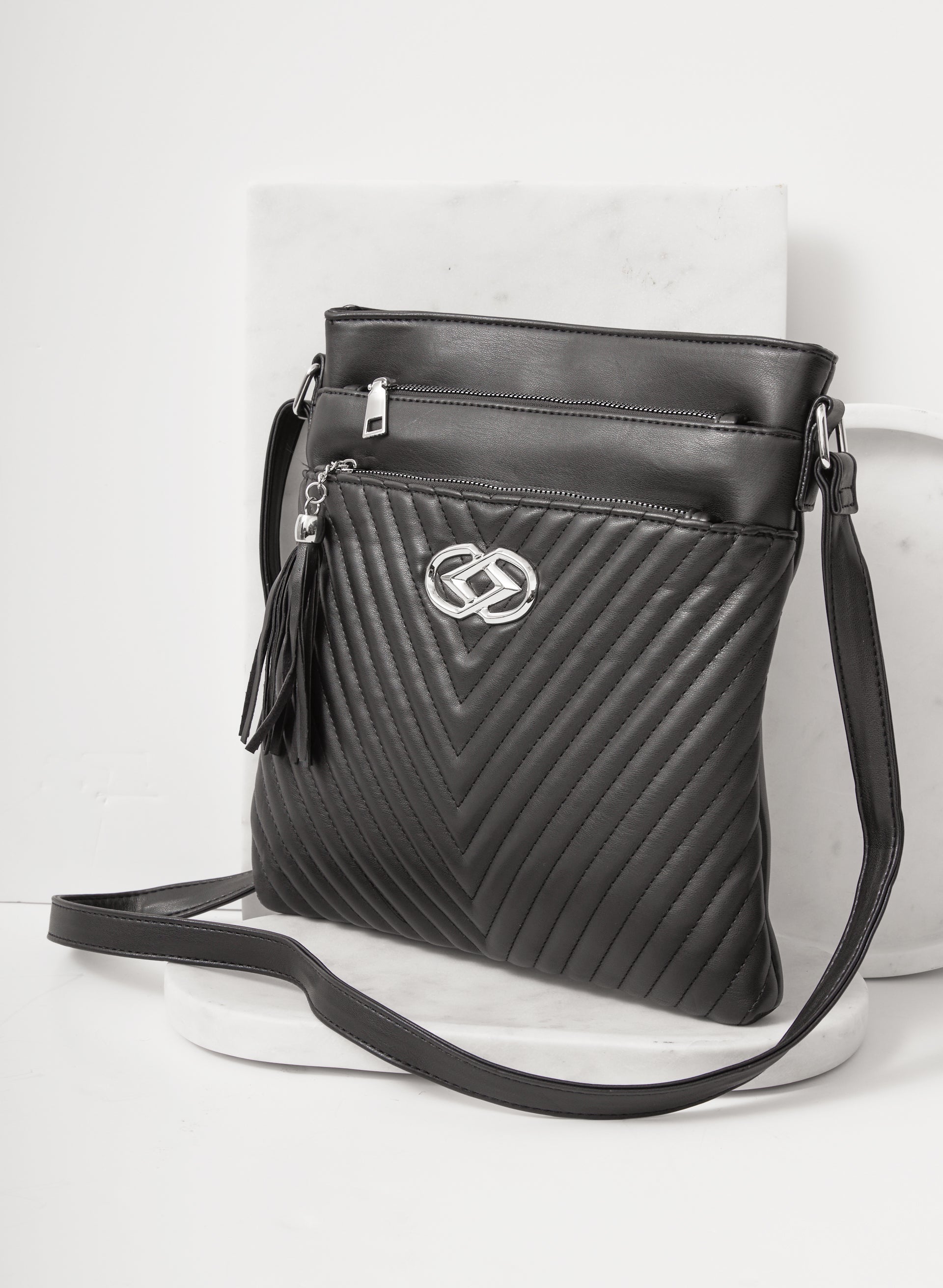 Black quilted crossbody sales